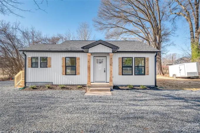 1651 Sigmon Dairy Road, Newton, NC 28658 for Sale