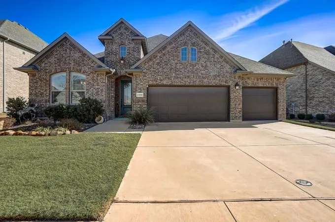 2400 Newton Ln, Mc Kinney, TX 75071 - MLS 20519359 for Sale