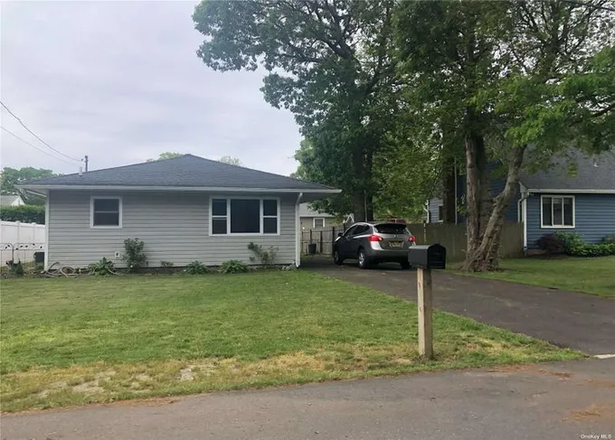 38 Harrison Drive, Shirley, NY 11967 for Sale
