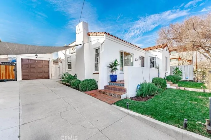 25 N Sunnyslope Ave, Pasadena, CA 91107 - MLS DW24011191 for Sale