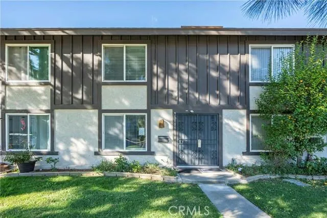 11096 BRAGG WAY, Stanton, CA 90680 Condo/Townhouse For Sale  MLS# TR24006113