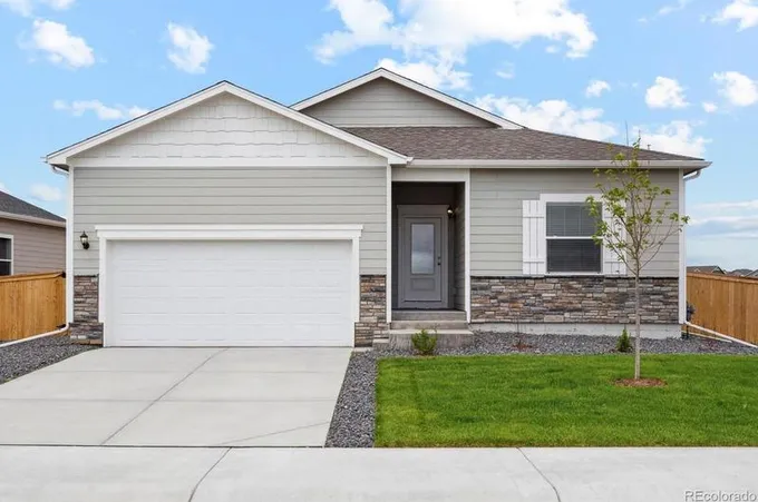 952 Cascade Falls St, Severance, CO 80550 - MLS 4716111 for Sale