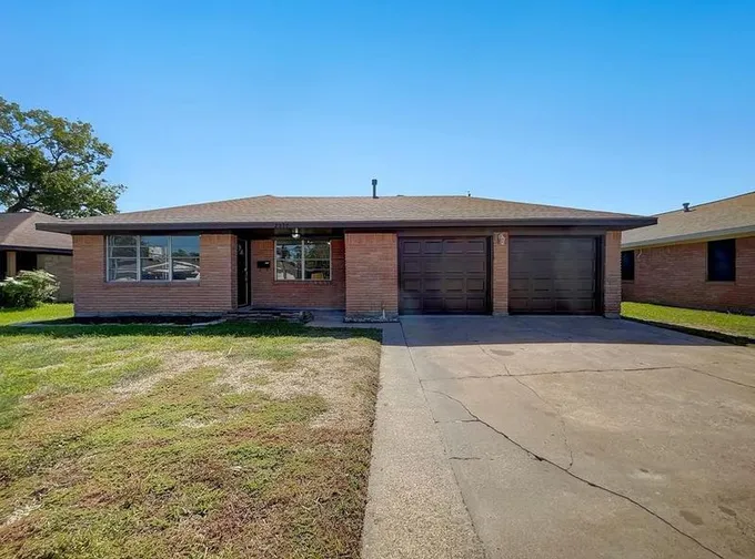 2510 Hillshire Dr, Deer Park, TX 77536 - MLS 64702697 for Sale