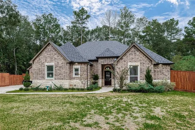 2511 Cassius Ct, New Caney, TX 77357 for Sale
