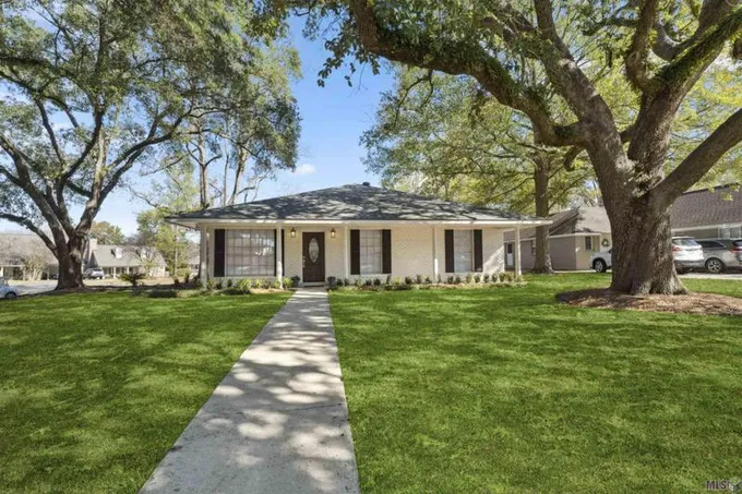 2315 PALM HILLS BLVD, Baton Rouge, LA 70809 Single Family Residence For Sale  MLS# 2024000575