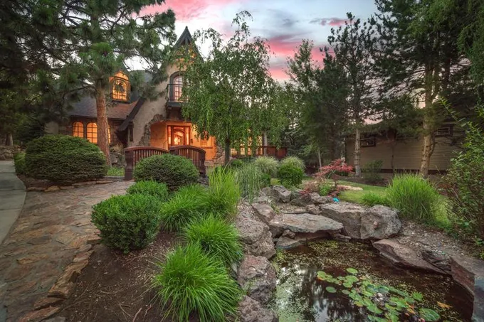 3493 NW Bryce Canyon Lane, Bend OR 97703 for Sale