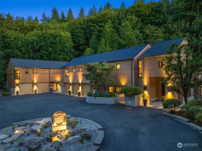 27015 Southeast Old Black Nugget Road, Issaquah, WA 98029 for Sale