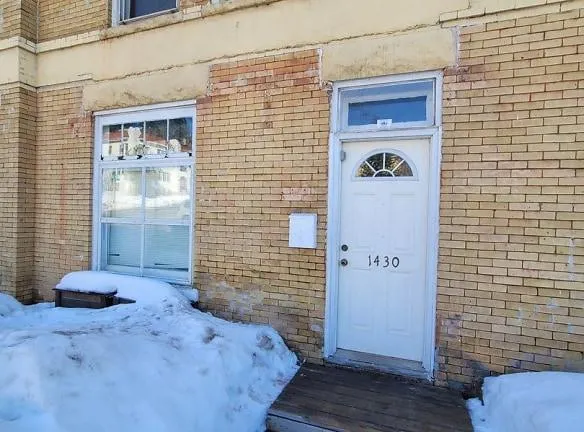 1426 E 3rd St - Duluth, MN 55805 - Home For Rent