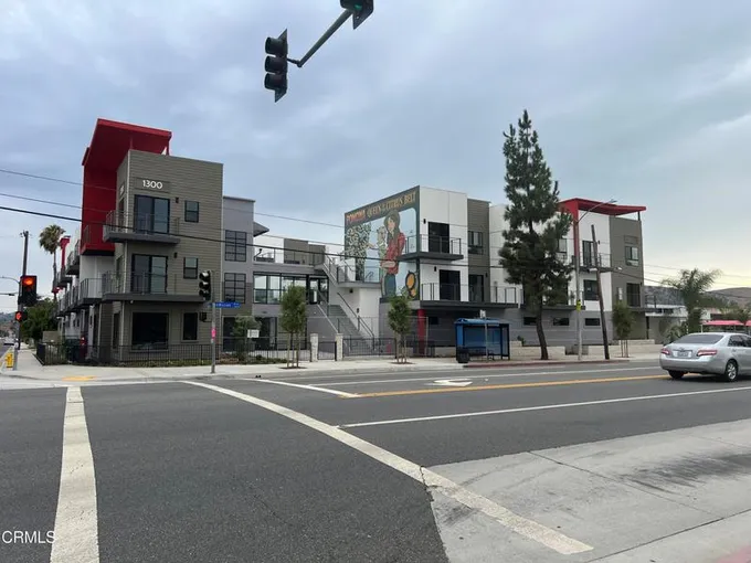 1300 West Mission Boulevard, Unit 216, Pomona, CA 91766 for Rent