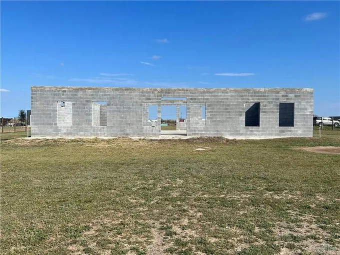10406 CROCOSMIA LN, Edcouch, TX 78538 Single Family Residence For Sale  MLS# 426156