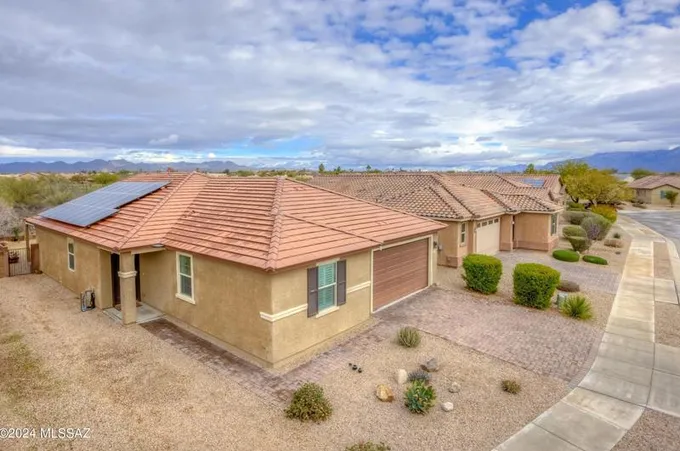 8882 N Hardy Preserve Loop, Tucson, AZ 85742 - MLS 22402907 for Sale