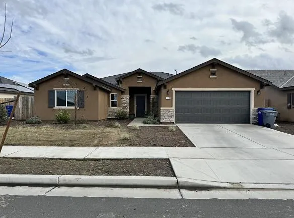 2312 Dove Dr - Delano, CA 93215 - Home For Rent