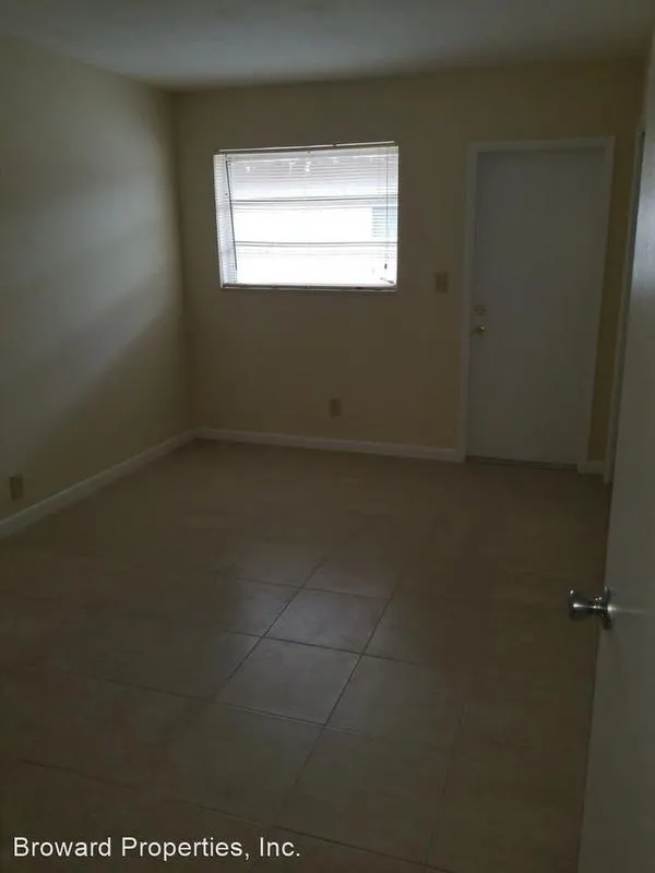 1140 NE 5th Ave Unit: 3  1140 NE 5th Ave for Sale
