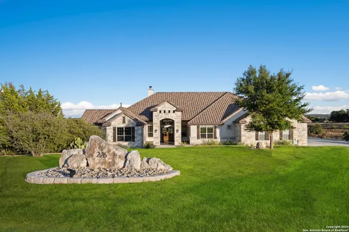226 Gauntlet Drive, Spring Branch, TX 78070 for Sale