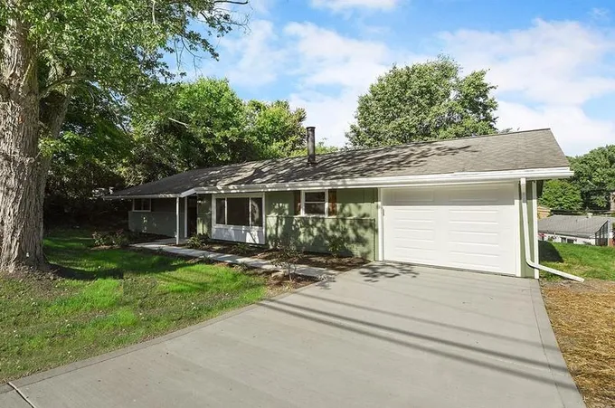 110 Hankey Farms Dr, North Fayette, PA 15071 - MLS 1625070 for Sale
