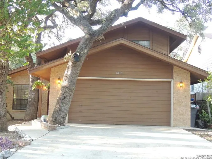 8415 Timber Crown St, San Antonio, TX 78250 for Sale