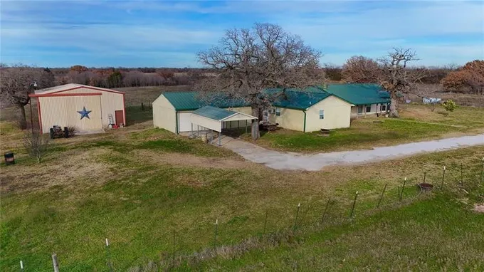 540 Perkins Rd, Bowie, TX 76230 for Sale