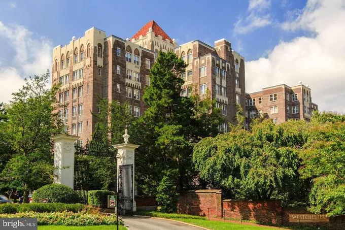 4000 Cathedral Avenue Northwest, Unit 240B, Washington, DC 20016 for Sale