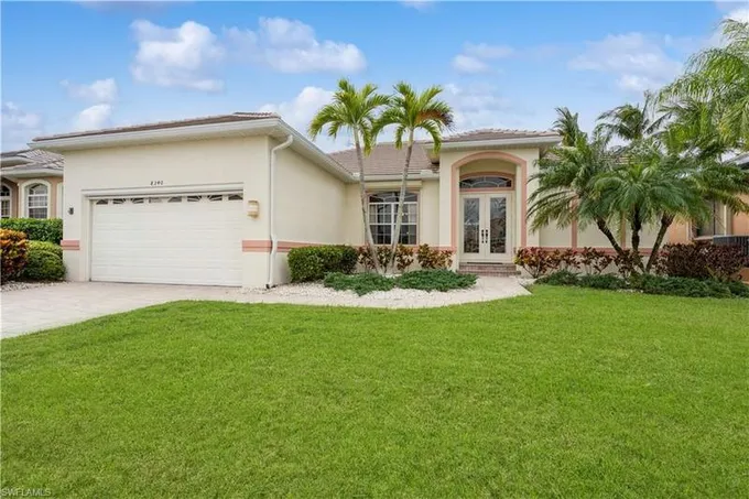 8340 Southwind Bay Circle, Fort Myers, FL 33908 for Sale