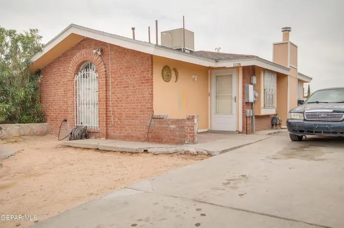 11330 LAKE LOY Drive, El Paso, TX 79936 for Sale