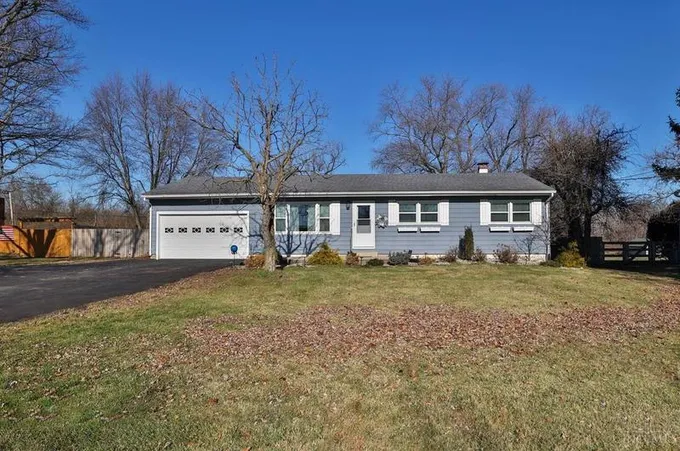 4986 Eck Rd, Middletown, OH 45042 - MLS 1792117 for Sale
