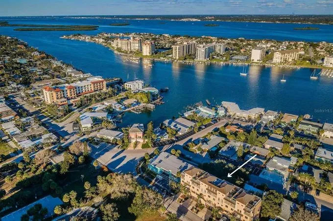 605 Poinsettia Avenue, Unit 5, Clearwater, FL 33767 for Sale