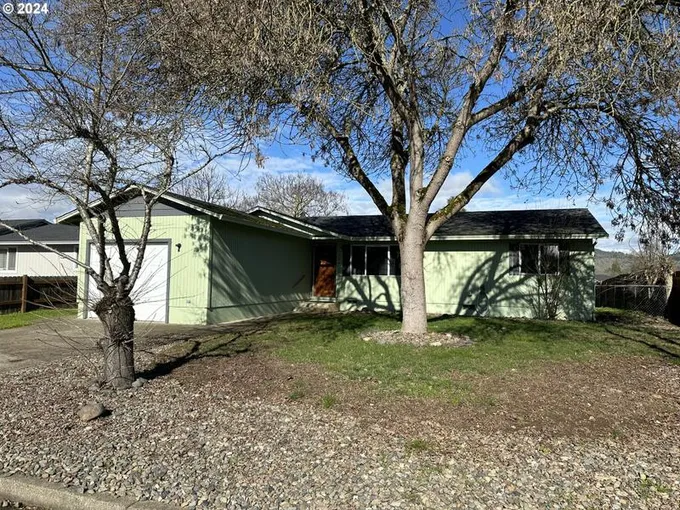 346 CHAR ST, Roseburg OR 97471 for Sale