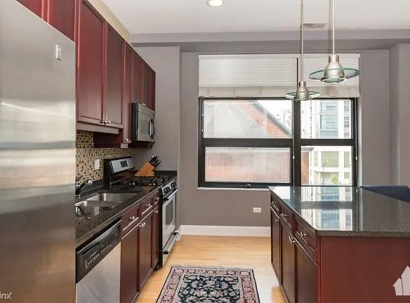 101 W Superior St unit 501 - Chicago, IL 60654 - Home For Rent