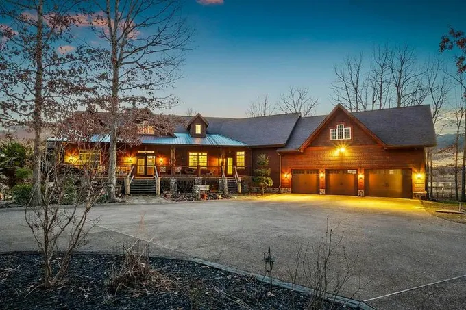 2672 LONG BRANCH RD, Spencer, TN 38585 Single Family Residence For Sale  MLS# 225169