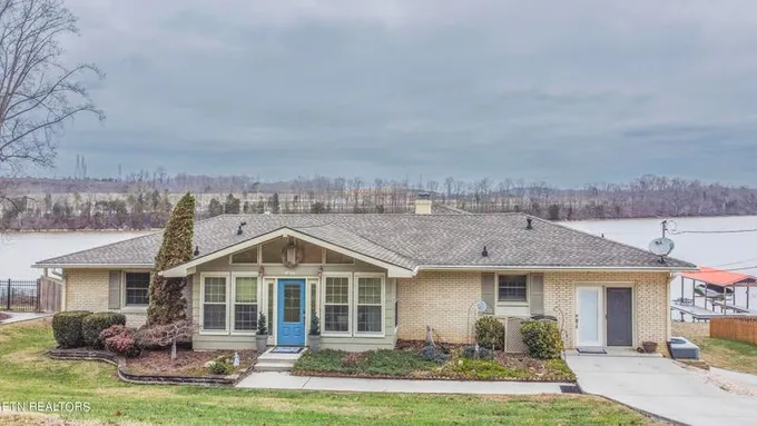 306 Lakewood Road, Kingston, TN 37763 for Sale