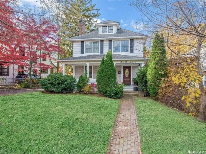 124 Hampshire Road, Great Neck, NY 11023  MLS# 3519053 for Sale