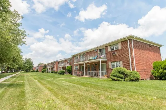 1 BR  West Park Manor for Sale