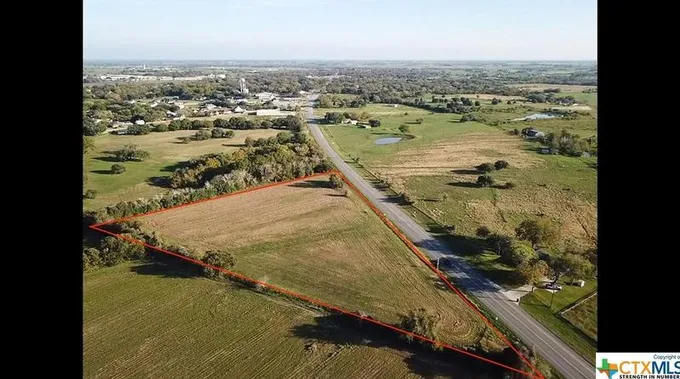 000 US Hwy 90, Shiner, TX 77984 - MLS 526721 for Sale