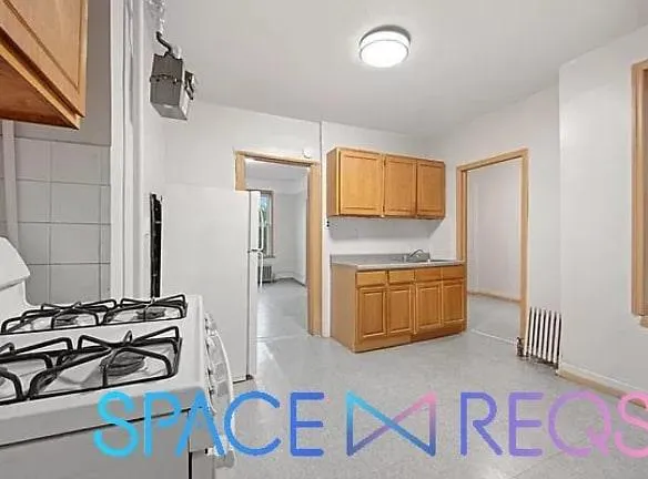 300 S 3rd St - Brooklyn, NY 11211 - Home For Rent