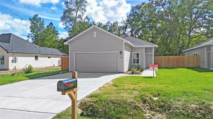 103 Rogers Ave, Cleveland, TX 77327 for Sale