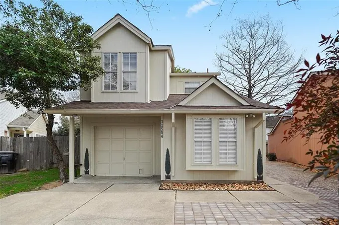 11554 Springshire Dr, Houston, TX 77066 for Sale