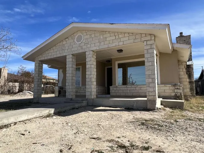 503 E Adobe, Del Rio, TX 78840 for Sale