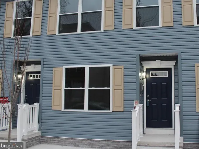 244 Hummel St, Harrisburg, PA 17104 - MLS PADA2029658 for Sale