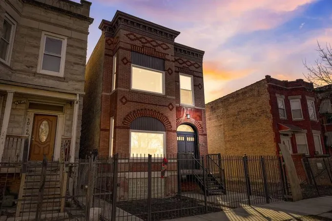 Chicago, Cook County, IL House for sale Property ID: 418927602