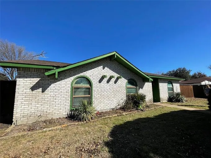 5233 Bartlett Dr, The Colony, TX 75056 for Sale