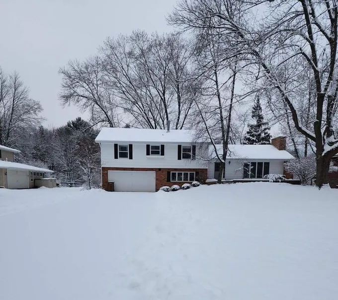 3216 Clifford St, Stevens Point, WI 54481 - MLS 22235325 for Sale