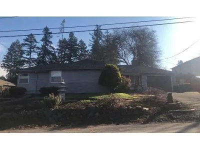 SW Pinehurst Dr for Sale