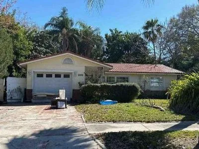 Lantana Dr for Sale