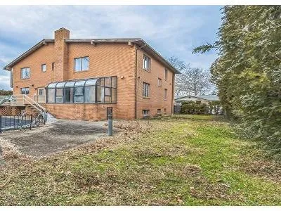Maxcy Dr for Sale