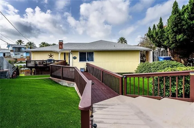 3237 Bimini Dr, Corpus Christi, TX 78418 for Sale