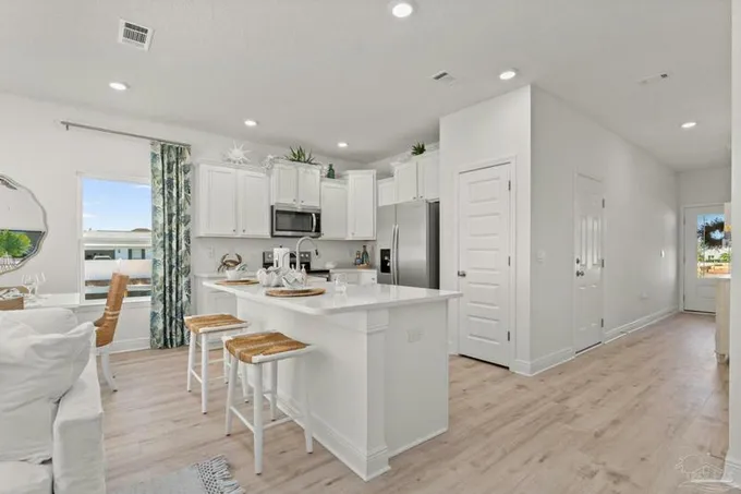 5675 SANDY WALK ST, Gulf Breeze, FL 32563 Condo/Townhouse For Sale  MLS# 637793