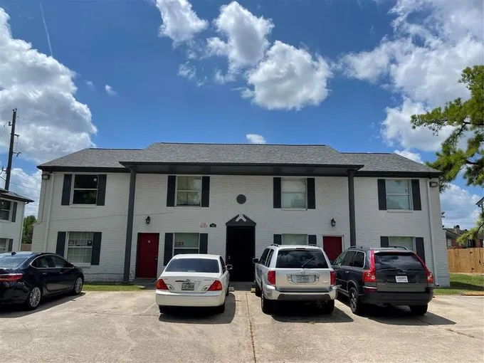 703 Barren Springs Drive C, Houston, TX 77090 for Rent
