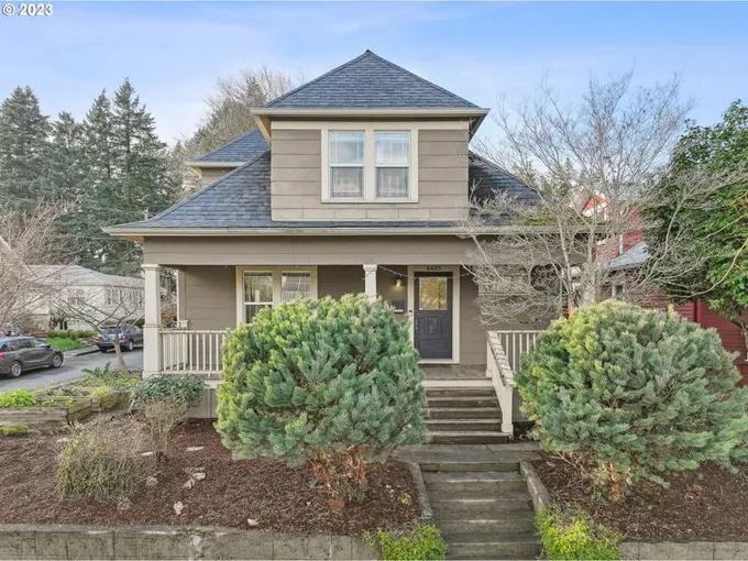 6425 SE 15TH AVE, Portland OR 97202 for Sale