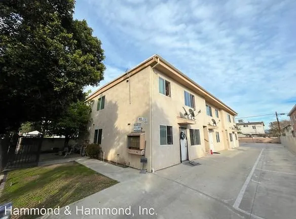 6916 Agnes Ave - Los Angeles, CA 91605 - Home For Rent