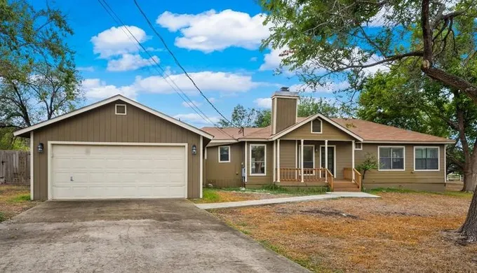 111 Troy Dr, Kerrville, TX 78028 for Sale